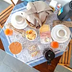 Alma Suites